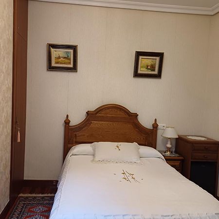 Pension Lorea San Sebastian Exterior photo