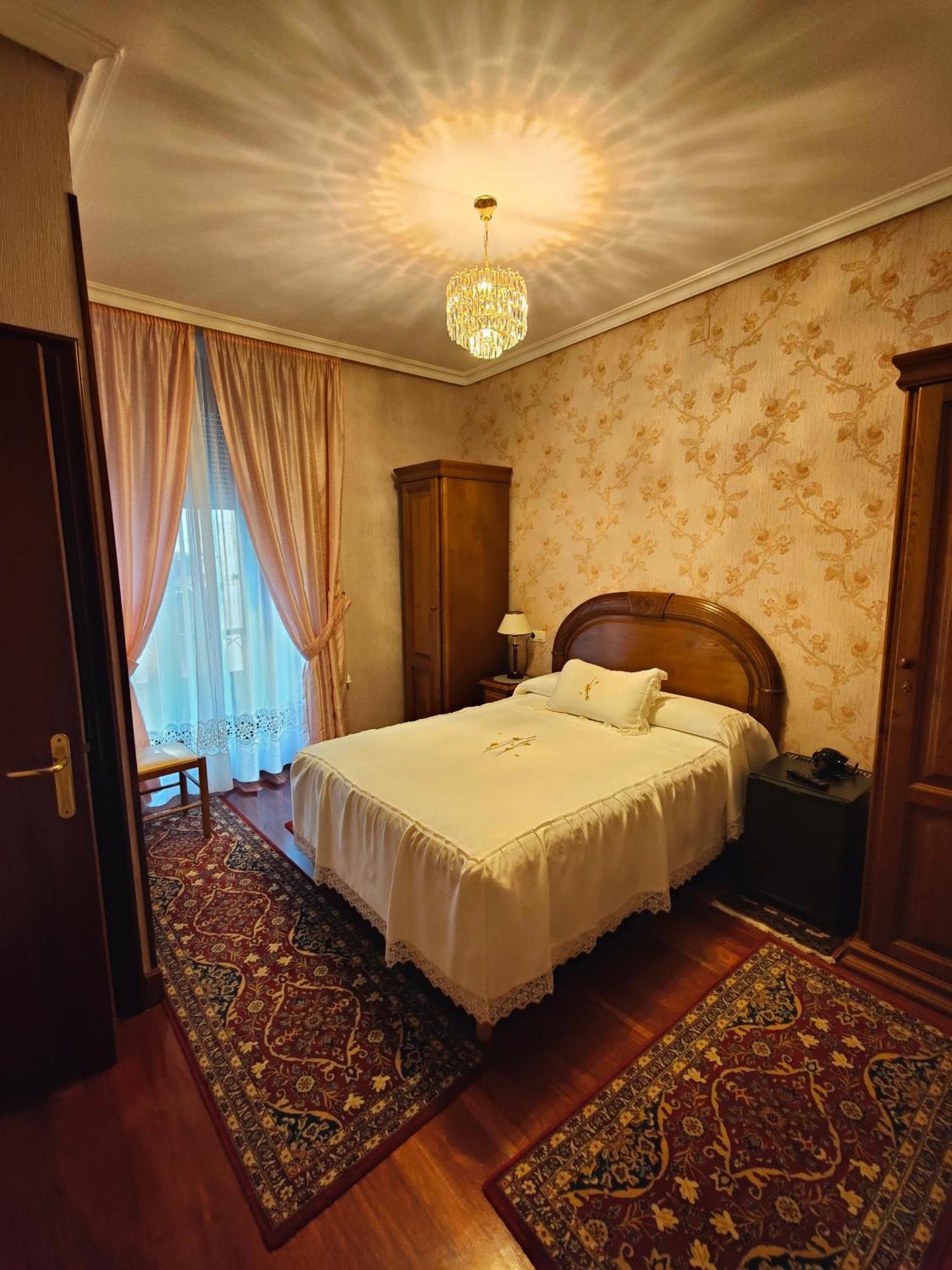 Pension Lorea San Sebastian Exterior photo